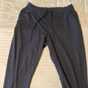 Lululemon dark blue joggers men’s L